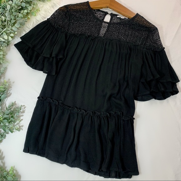 Black Ruffle and Lace Romantic Flutter Blouse - Picture 3 of 6